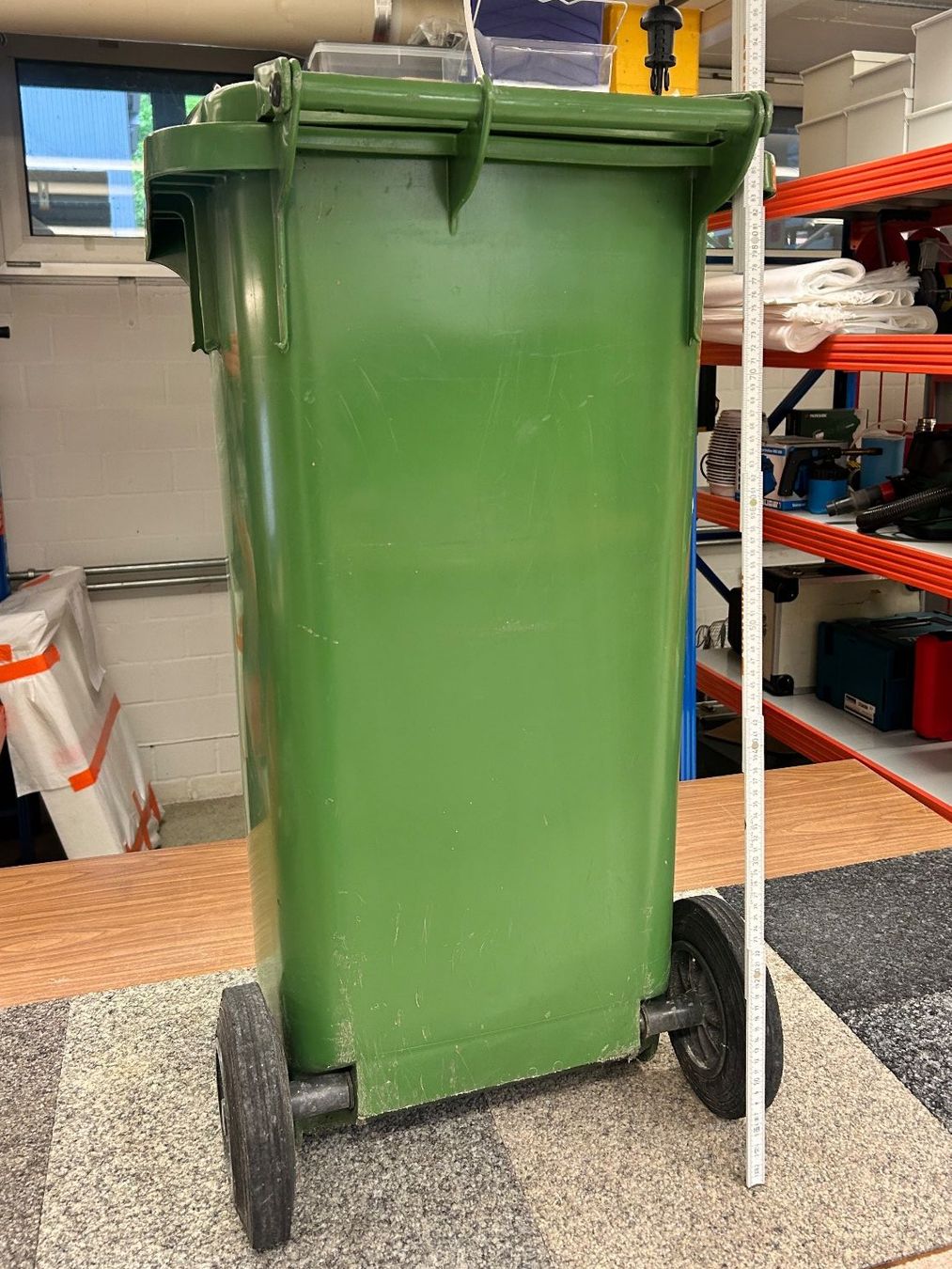 Poubelles: Kompost- Kübel - Tonne - Container – D'occasion à Malters par DPHandel 2