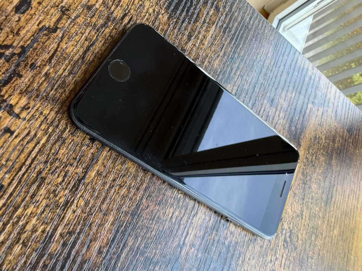 Apple Telefoni cellulari / Smartphones: Apple IPhone 7 128GB – Usato da Langnau i. E. venduto da Piaggiosi5 1