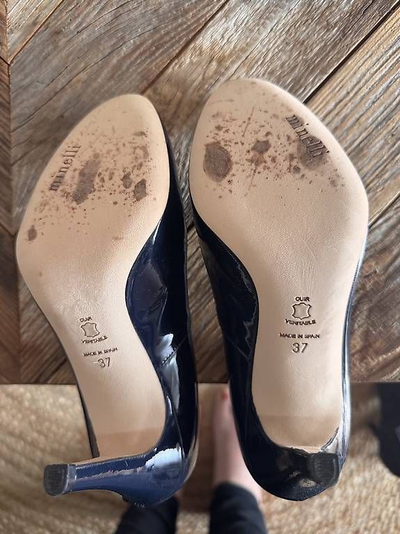 Chaussures femmes: Escarpins en cuir vernis  – D'occasion à Lausanne par ang_ks77 4