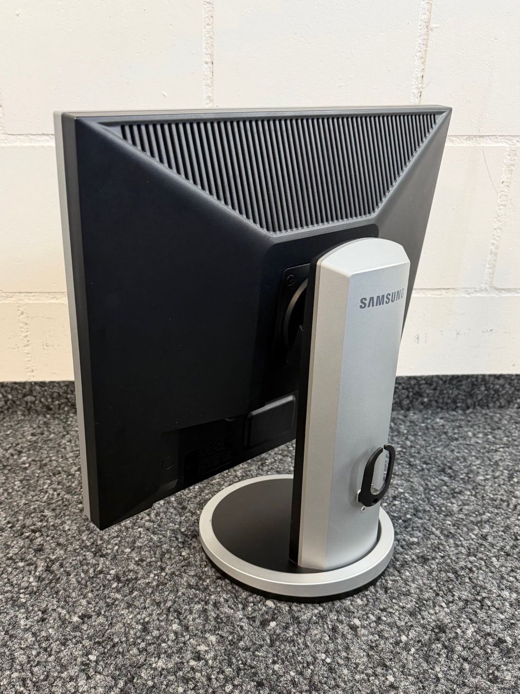 Samsung Monitor: Monitor ab 1 Franken – Usato da Einigen venduto da Medicom-Pharma 6