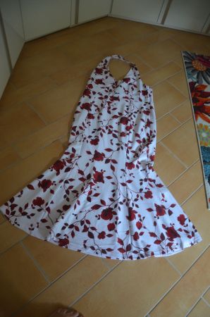 TAILLE 48-50 - NEU - (PRIX FR 90.00)