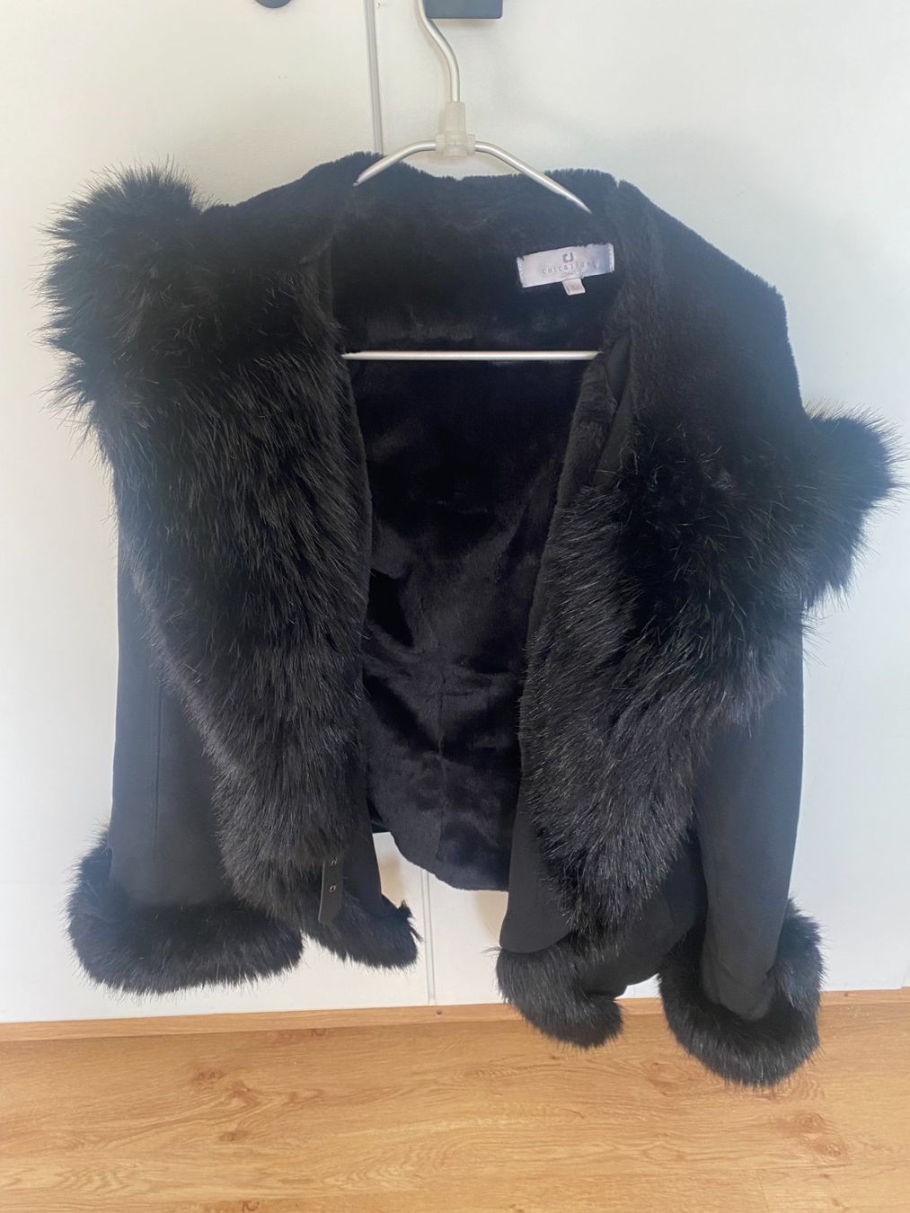 Giacche: Winterjacke mit Kapuze – Usato da Niederbipp venduto da cla_ynv9