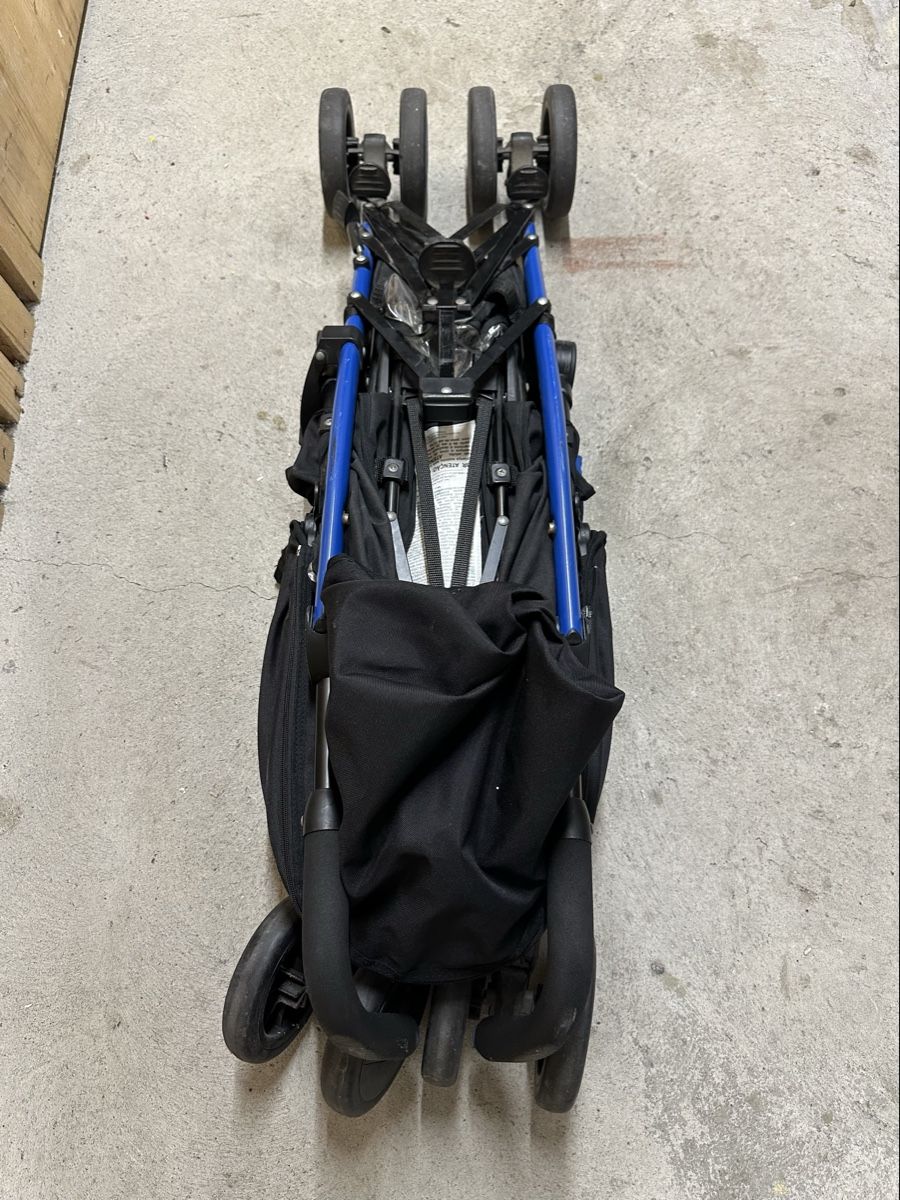 Chicco Kinderwagen: Poussette Chicco London Up - Compacte et maniable ! – Gebraucht aus Genève von Mag84 3