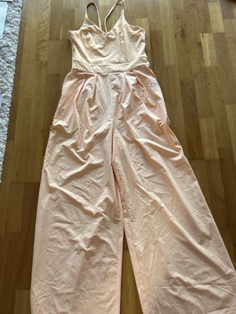 Halara Playsuit, Grösse M, Neuwertig, Sommer Kollektion
