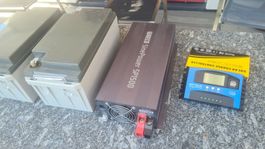 Kit solare: Inverter Waeco SP1500, 2 batterie, regolatore