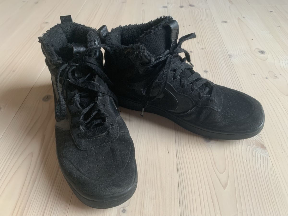 Nike Scarpe per ragazzi: Nike Winterschuhe Gr. 40 – Usato da Biberist venduto da coffee13 2