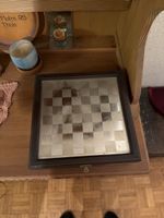 Glas Schachspiel mit Holzkassette mit Brett komplett