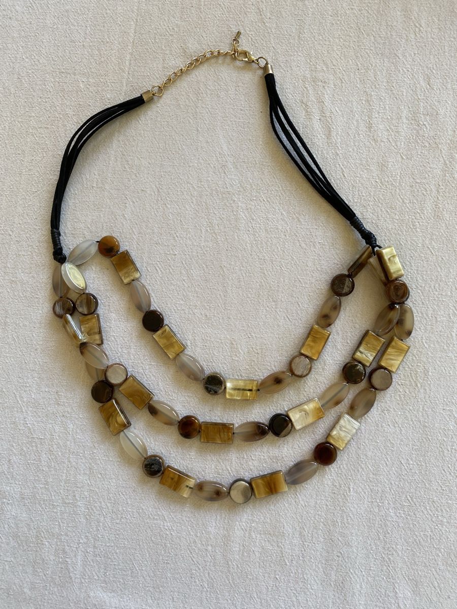 Catenine: Coller – Usato da Bellevue venduto da cou_7g9g