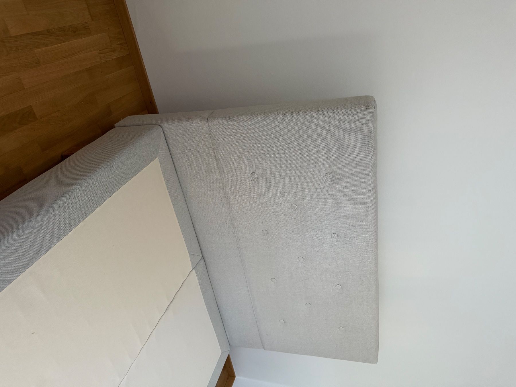 Ikea Letti: Bettgestell IKEA EVENSKJER Doppelbett hellgrau 160x200cm – Usato da Zürich venduto da Zuzana82 2