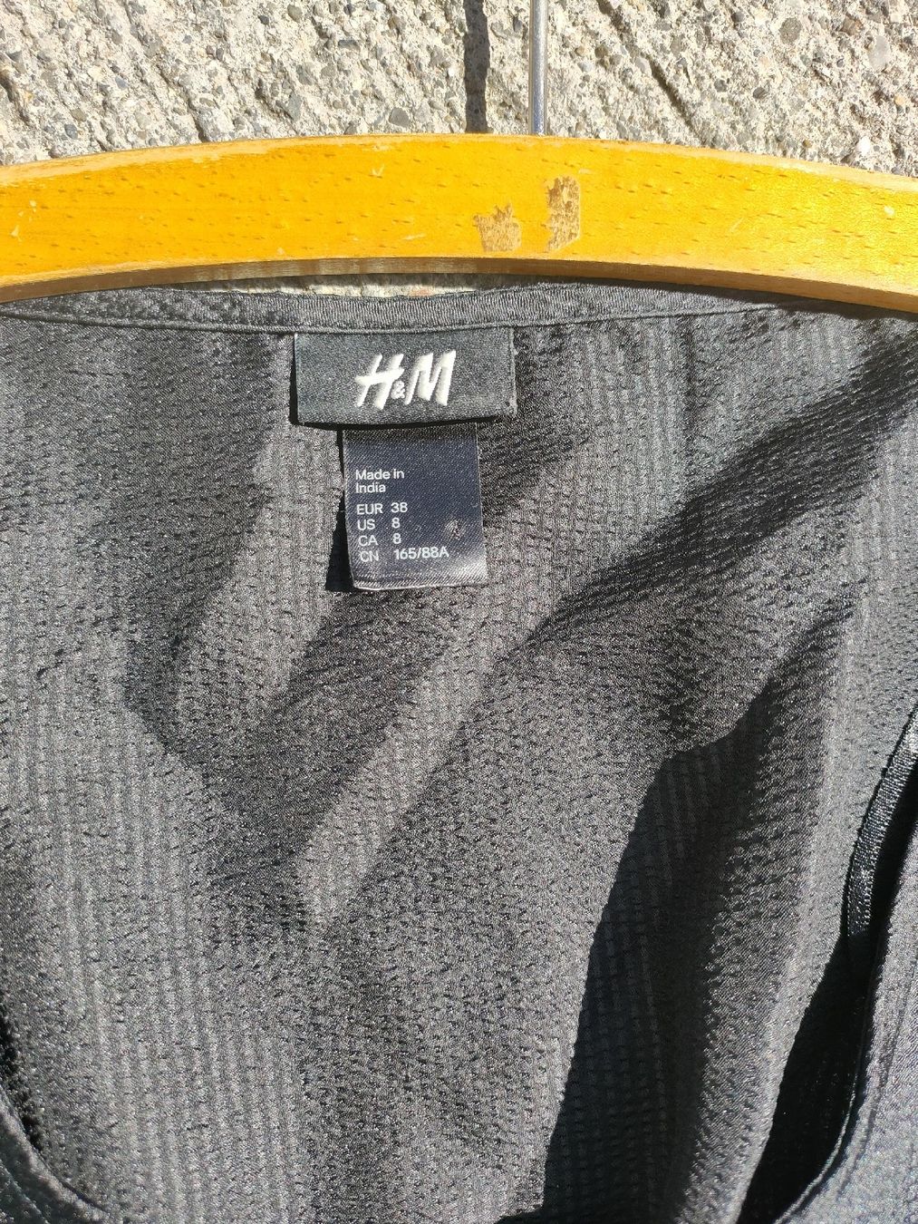 H&M Kleider: H&M Kleid Schwarz Gr. 38 – Gebraucht aus Horgen von Lulusa 2