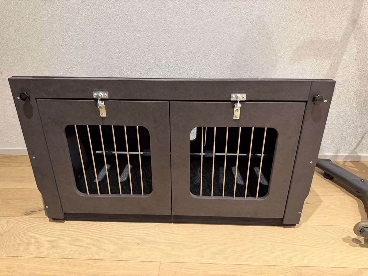 Käfige, Transport & Sicherheit: Hundebox passend für Tesla Model Y – Neu (gemäss Beschreibung) aus Beckenried von den_cl7n