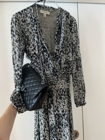 Burberry Kleid 💯 % Seide wie neu