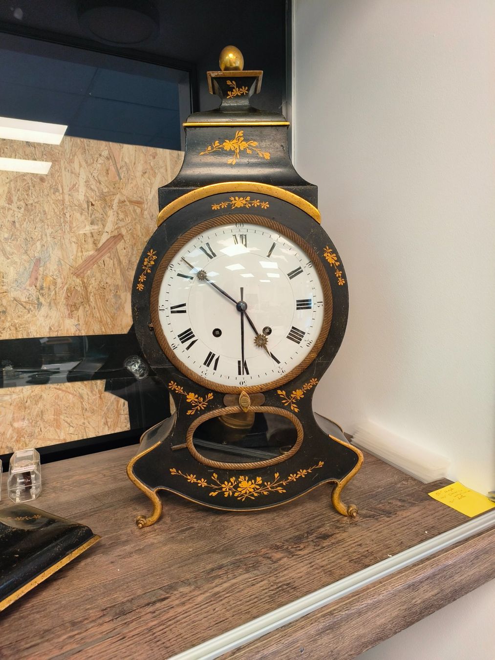 Stand- & Wanduhren: Aimé Billon – Gebraucht aus La Chaux-de-Fonds von curtitswisswatches