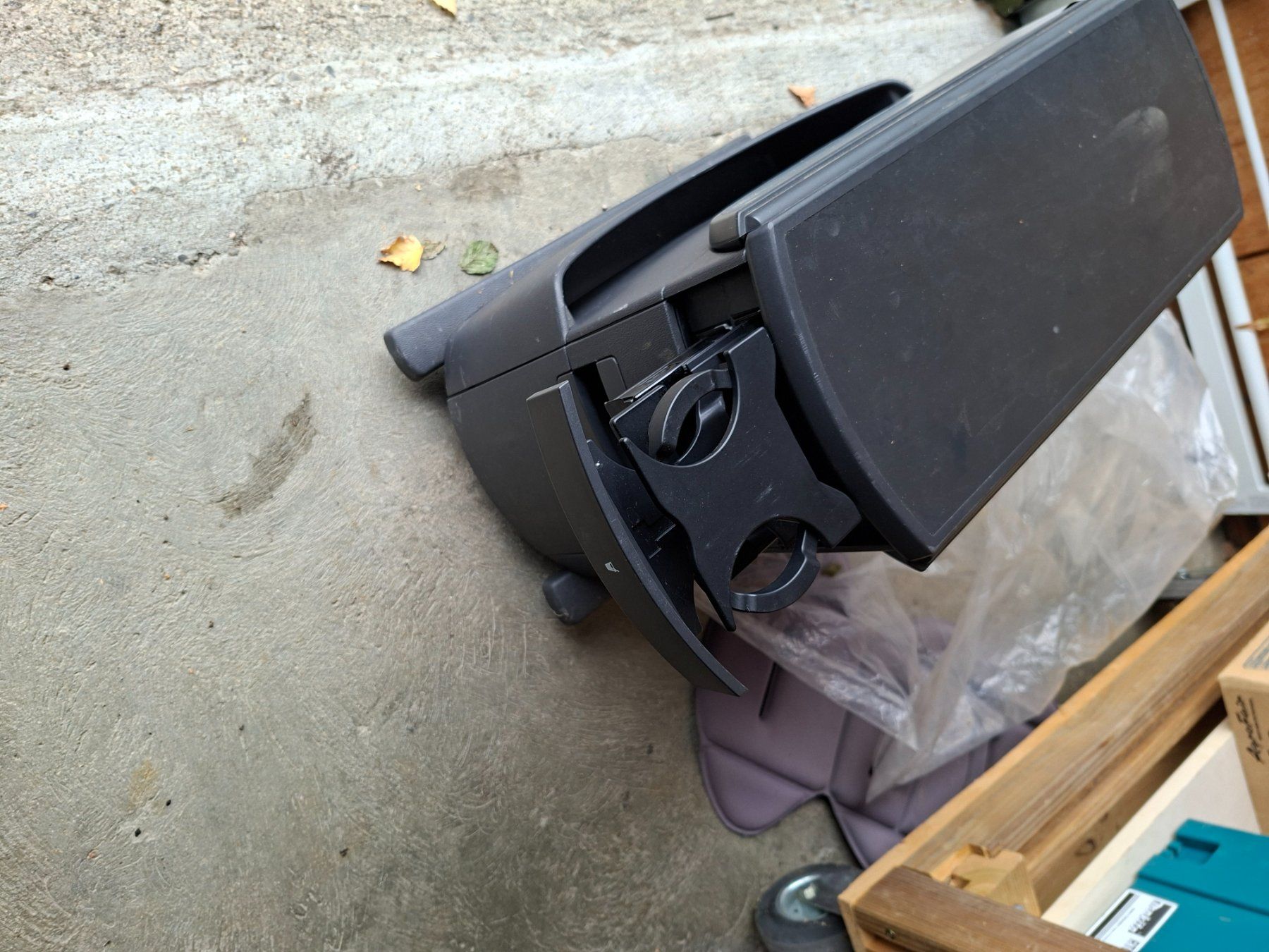 Accessori per altri veicoli: Table pour VW T5 MULTIVAN – Usato da Nods venduto da tom_5gx2 4