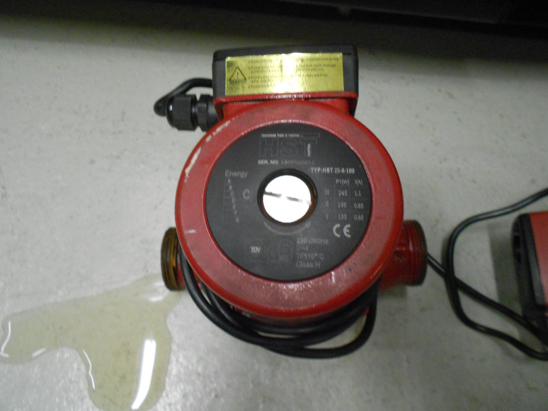 Grundfos Chauffage: Grundfos Pumpen – D'occasion à Wintersingen par Sanny2002 2