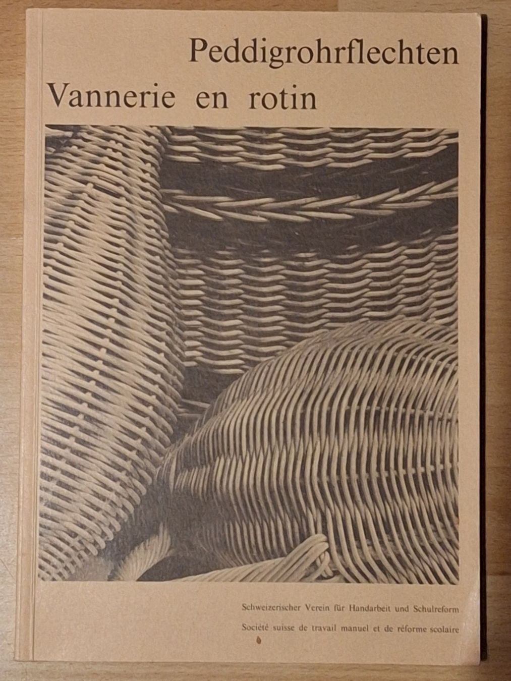 Libri: Peddigrohrflechten (d/f) – Usato da Eriswil venduto da corolla05