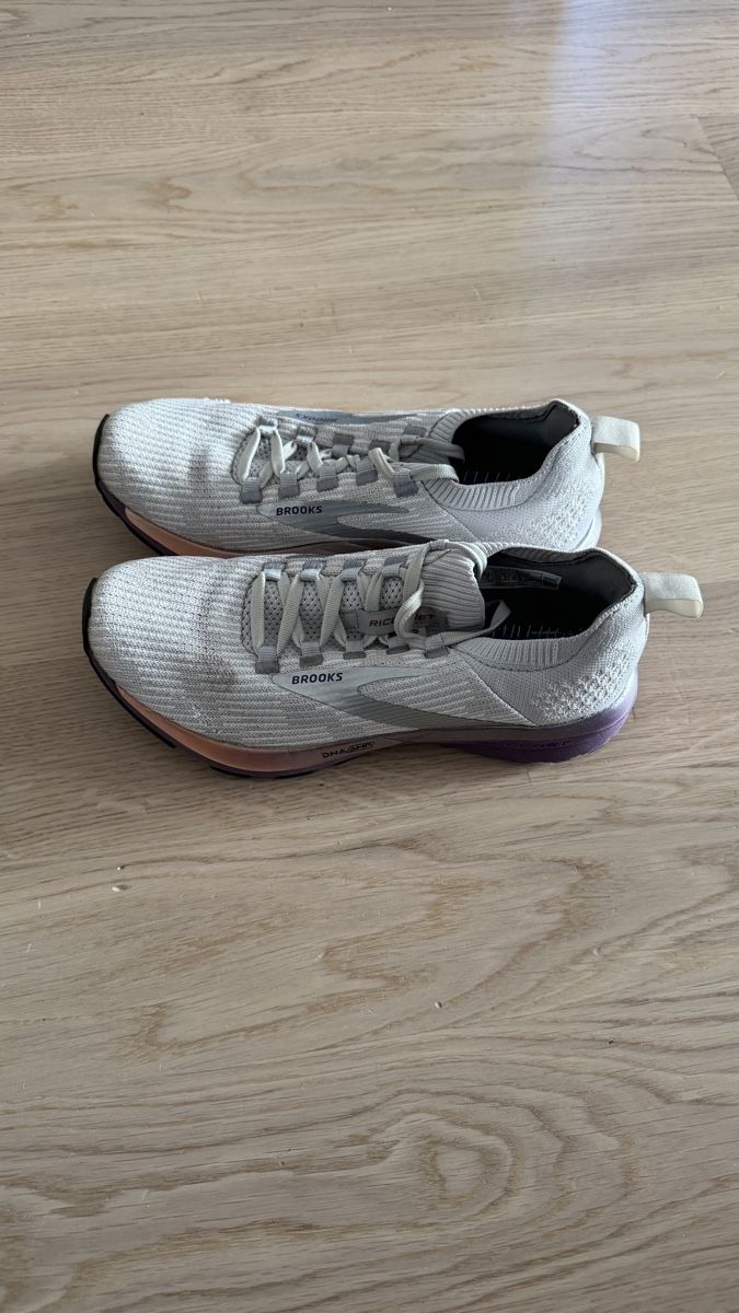 Brooks Damenschuhe: Brooks Laufschuhe – Gebraucht aus Zug von soso0209 1