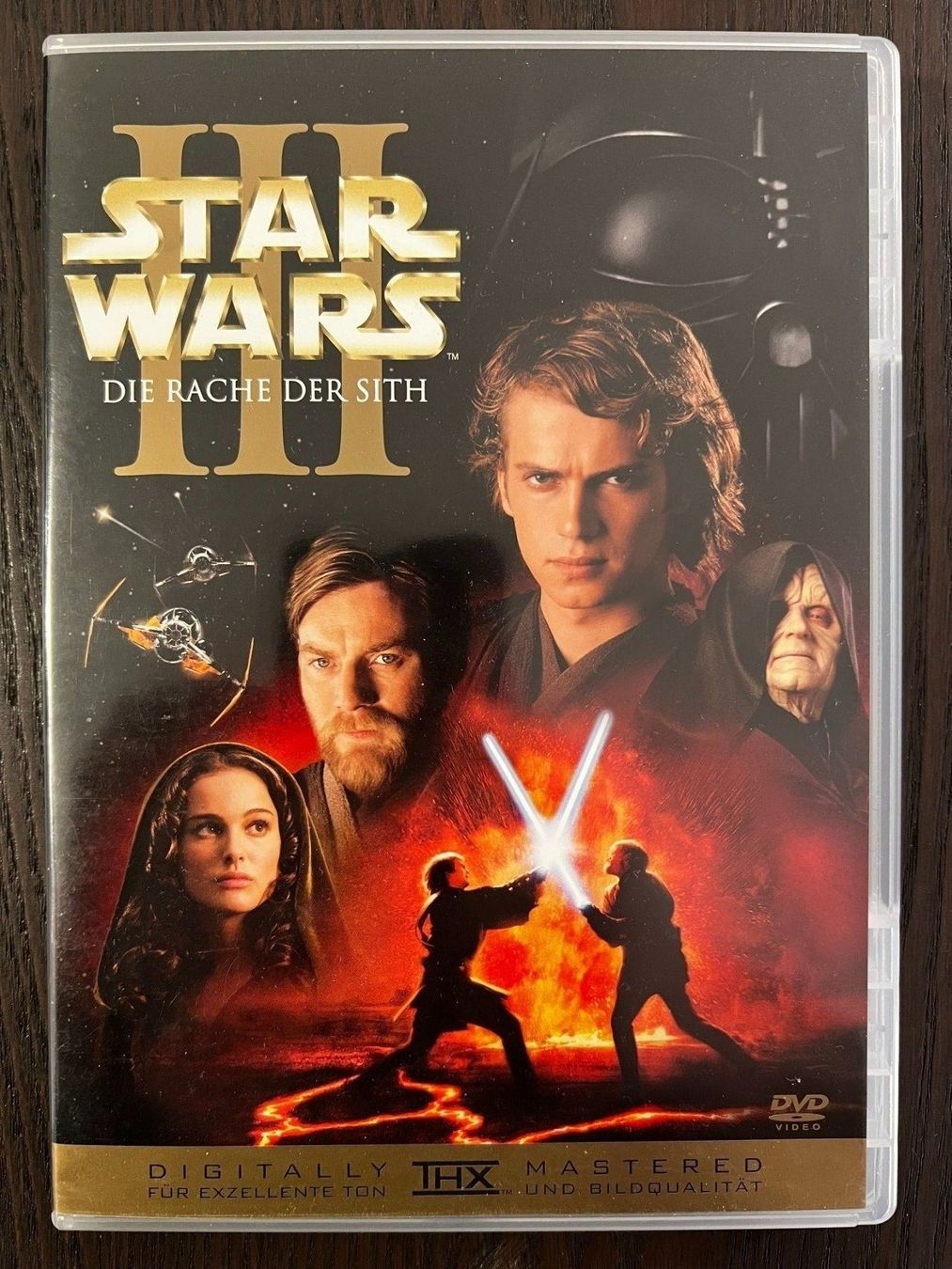 Tutti i DVDs: Star Wars 3 - Die Rache der Sith – Usato da Zürich venduto da FilmFreunde