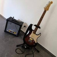E-Gitarre Pacific mit Verstärker