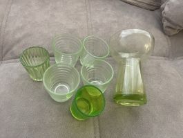 7 Gläser Vintage grün