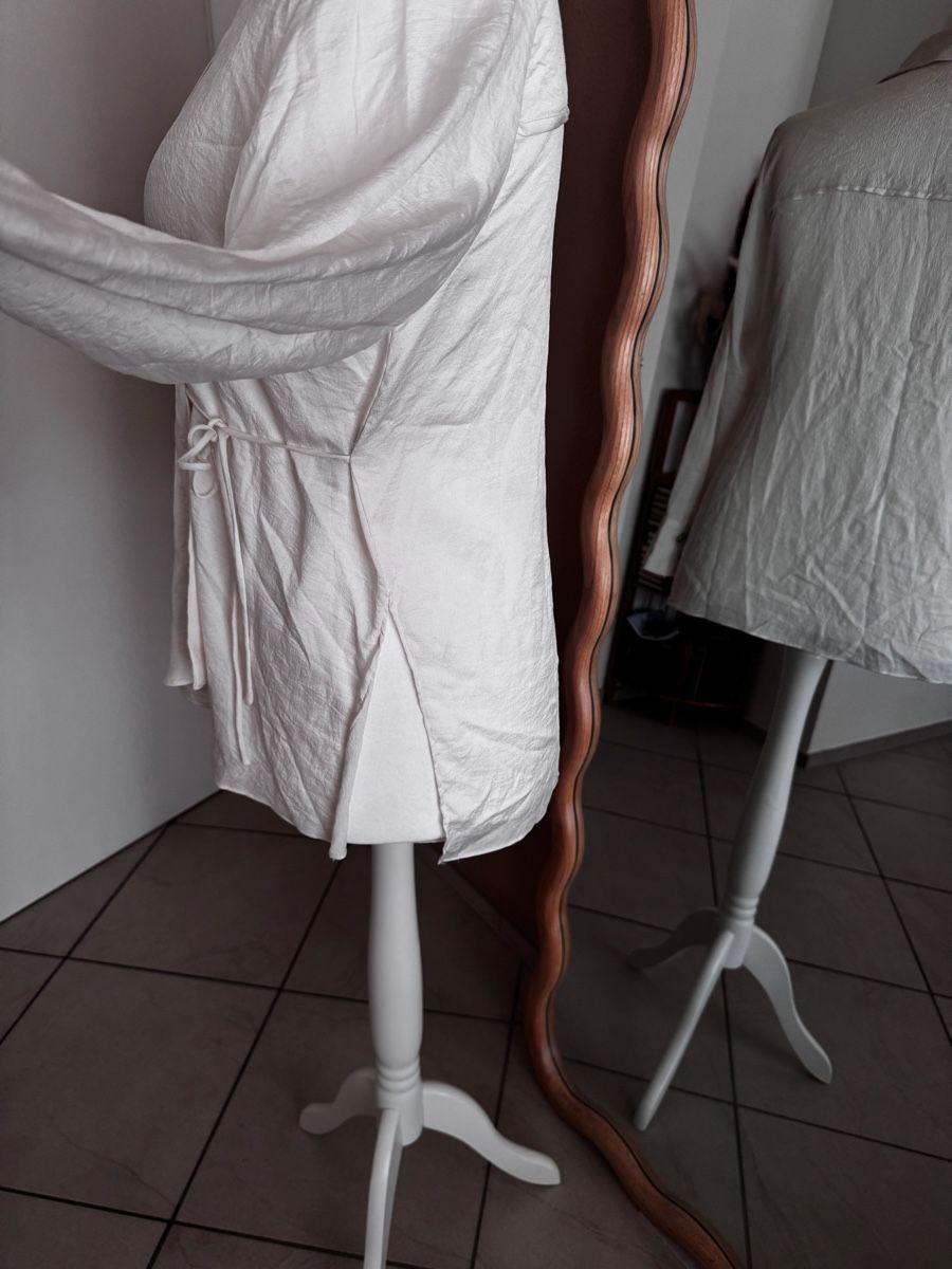 Zara Camicette: Kimono-ähnliche Schlagbluse Eischalen-weiss – Nuovo (secondo la descrizione) da Muttenz venduto da einfach-schoen 4
