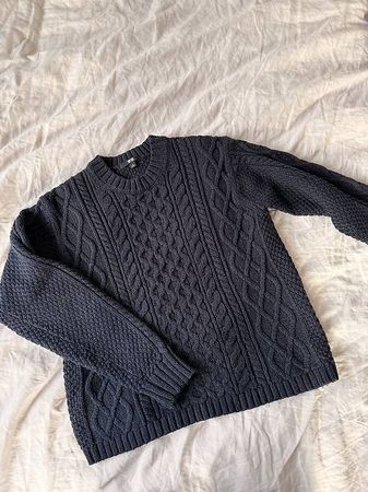 Uniqulo Pullover