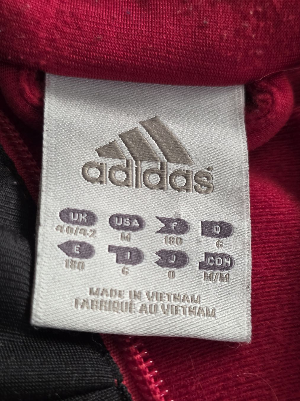 Giacche: Adidas Trainingsjacke rot/schwarz Grösse M  – Usato da Dorf venduto da Echo_Elements 5