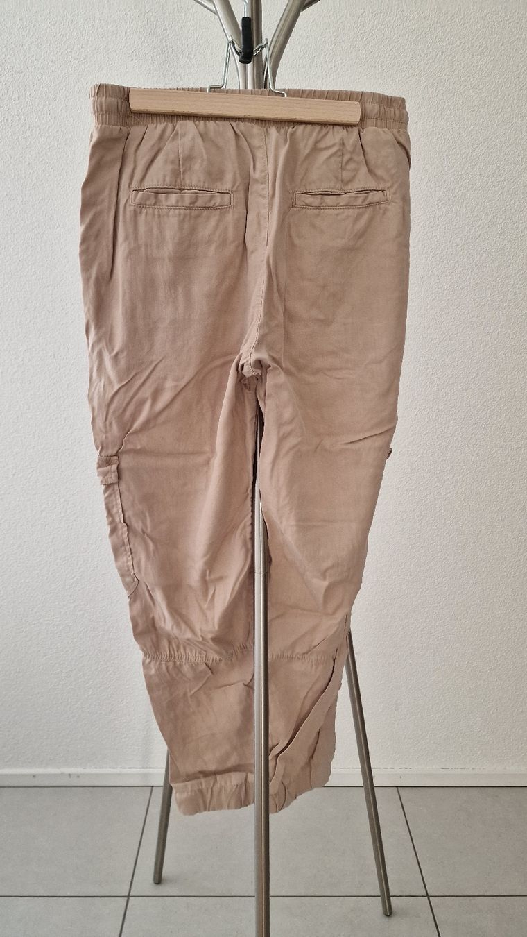 C&A Pantaloni: C&A Lyocell Hose Beige/Camel, Gr. 38 mega weich – Usato da Zofingen venduto da stm_dl82 1