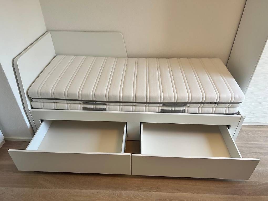Letti: IKEA FLEKKE - Top Zustand – Usato da Rorschach venduto da Iuliana03 2