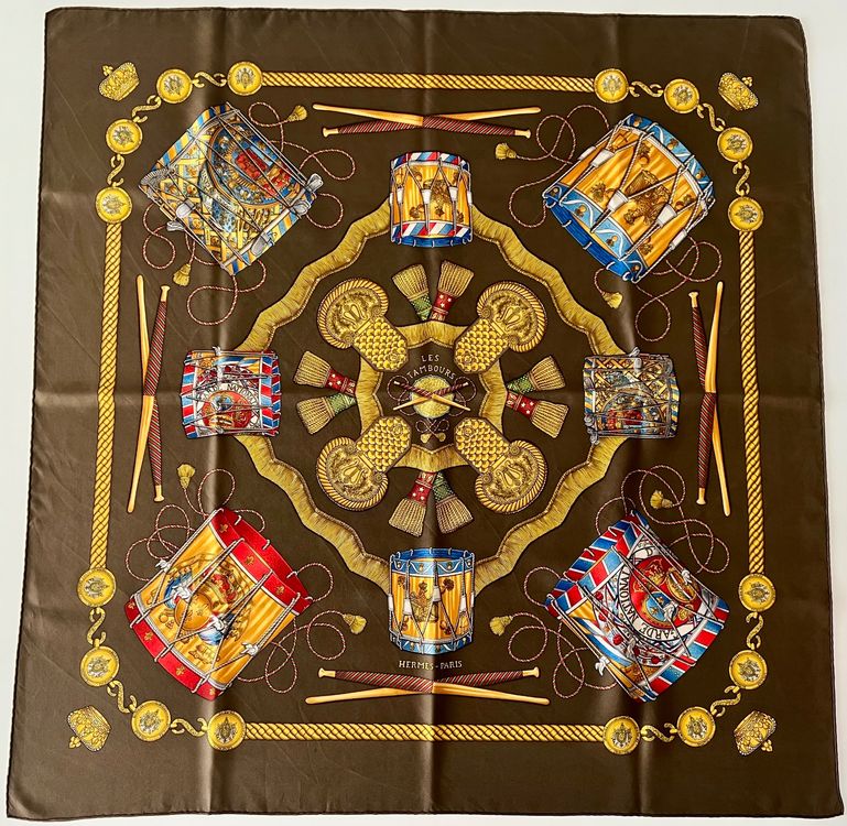 Superbe Foulard  LES ALPES  100% soie TBEG vintage scarf 87 x 90 cm
