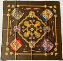 Superbe foulard HERMES-Paris "Les Tambours" 1989, avec box