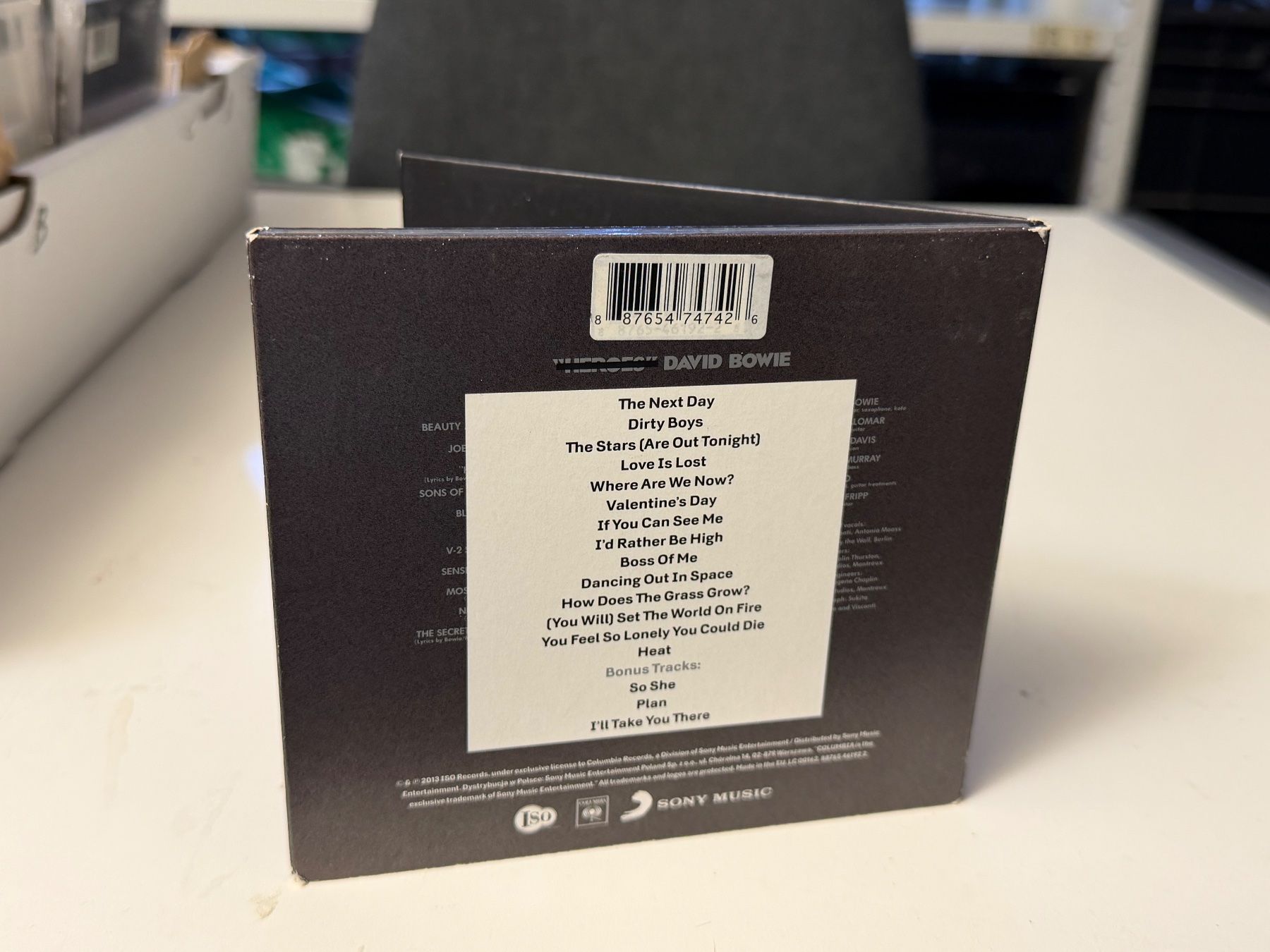 CDs: David Bowie - The Next Day - Deluxe Edition - HB21C – D'occasion à Küsnacht ZH par Jazztilldawn 1