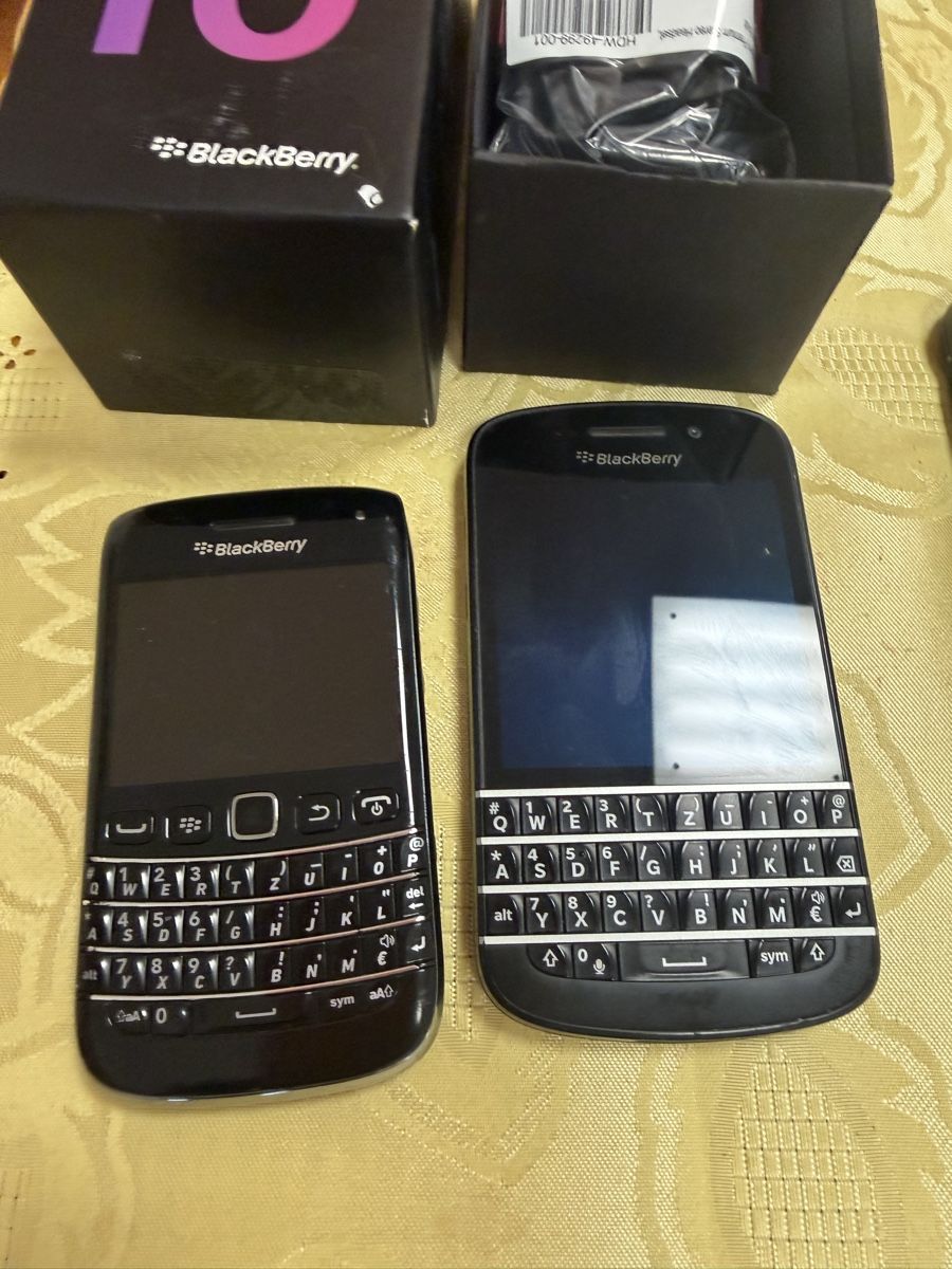 Blackberry Portables: BlackBerry Handy 4 Stück  – D'occasion à Zürich par Zvijerka 3