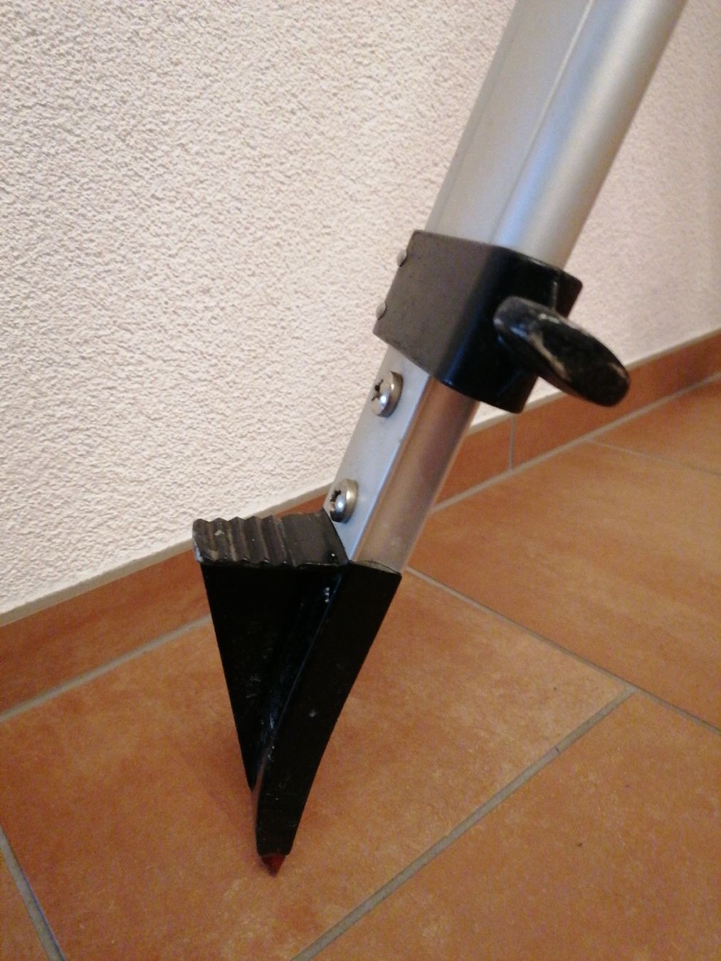 Altro in Decorazioni & Accessori: Stabiles Baustativ / Nivellierstativ / Dreibein Stativ – Usato da Klingnau venduto da vollmond36 3