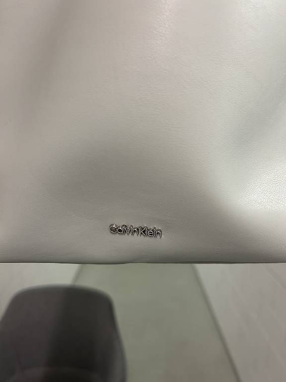 Borse da donna: Calvin Klein Tasche – Usato da St. Gallen venduto da tea_1234 2
