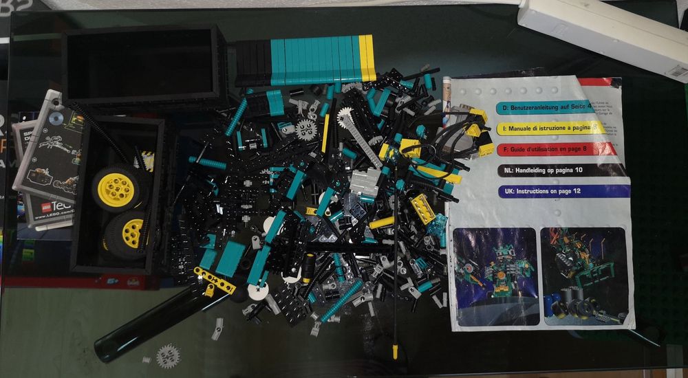 Lego Technic CyberMaster (Pièces d'étancher) (Defekt) in St. Antoni für ...