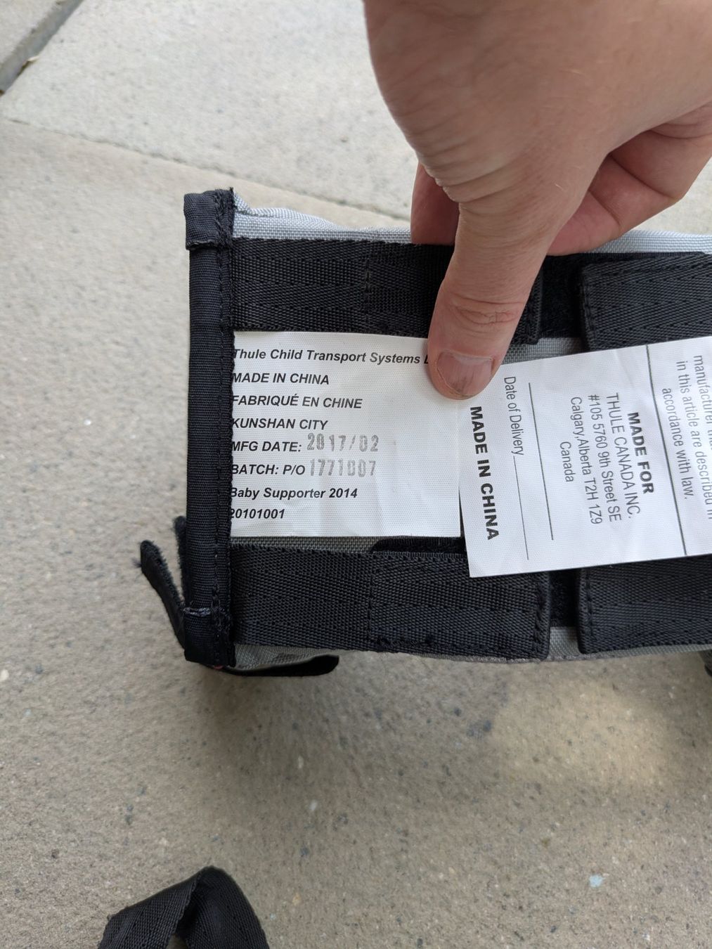 Thule Remorques: Thule Baby Supporter / Sitzverkeinerer – D'occasion à Zug par twoleftfeets 1