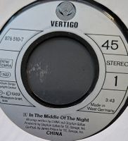 Viny-Single China - In The Middle Of The Night