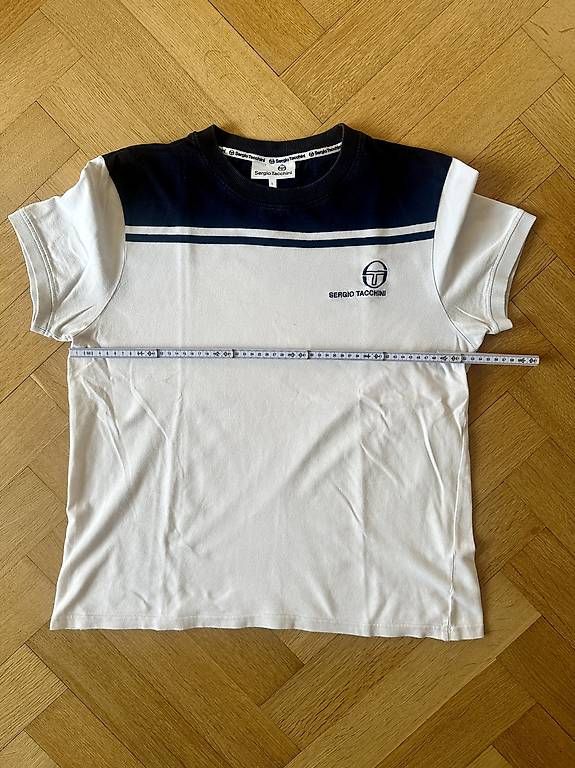 T-shirt: Sergio Tacchini Shirt - L – Usato da Basel venduto da thmnn 4