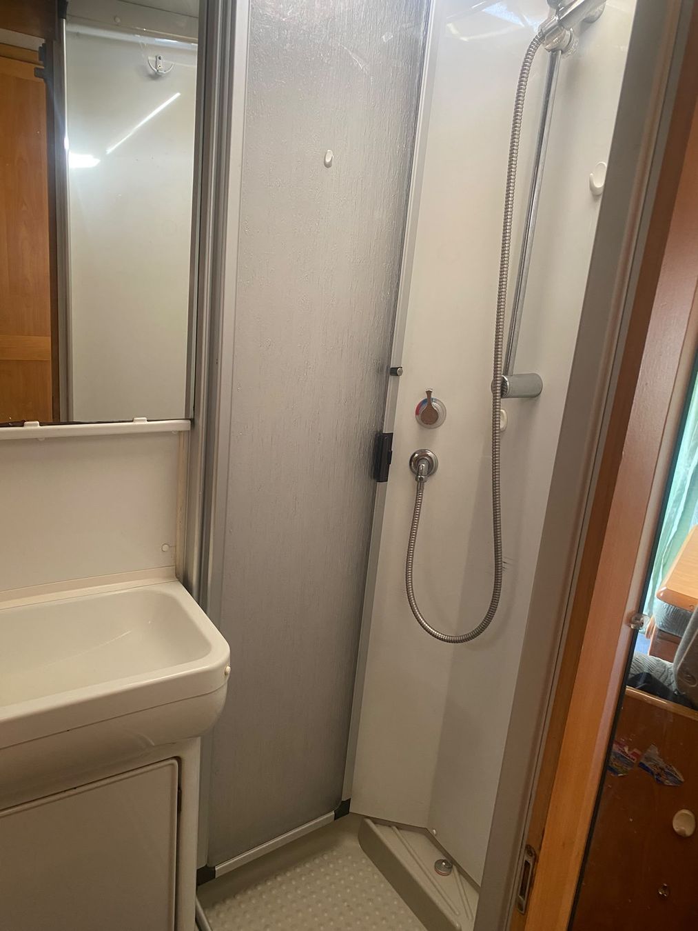 Hymer Veicoli da campeggio: Hymer Fiat Ducato – Usato da Heitenried venduto da Chris351 7