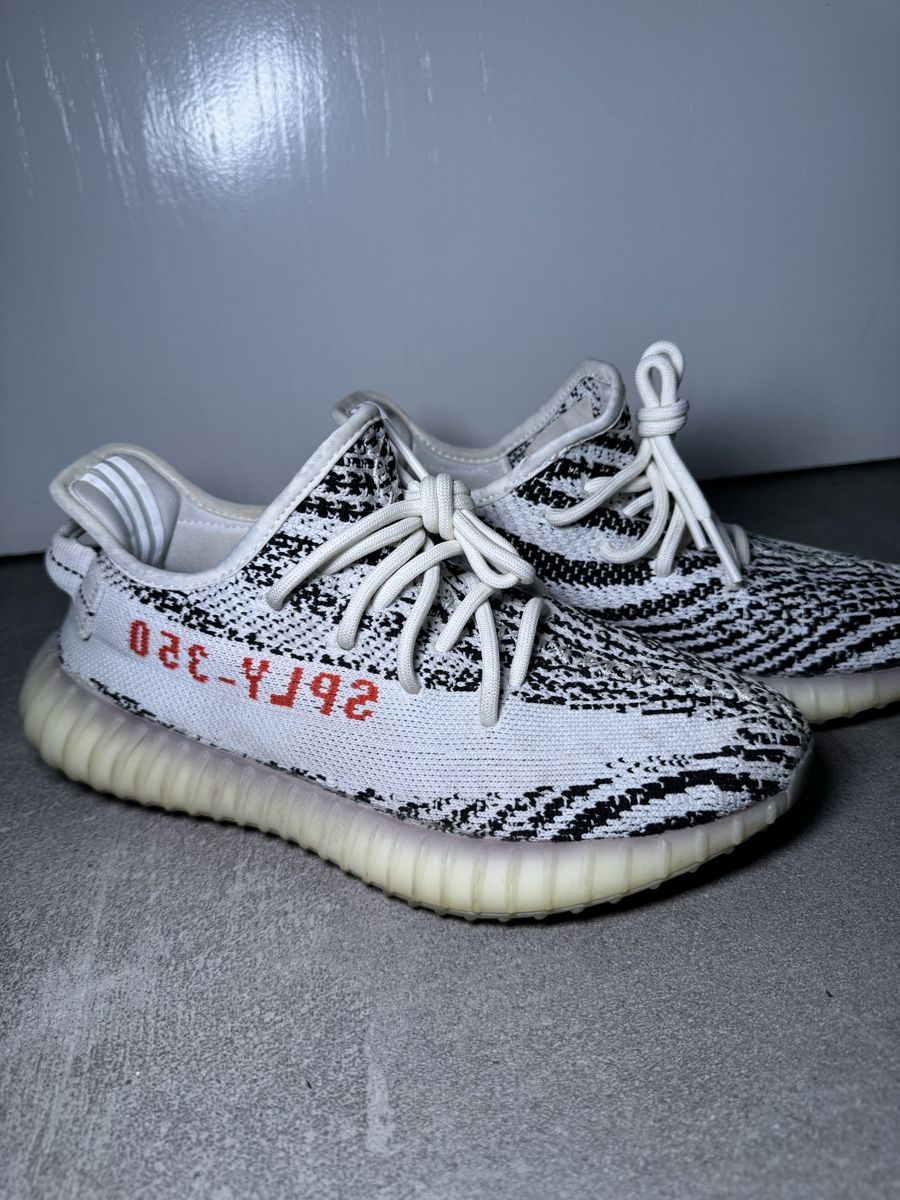 Adidas Scarpe da uomo: Yeezy Boost 350 V2 Zebra – Usato da Muraz (Collombey) venduto da k.lr