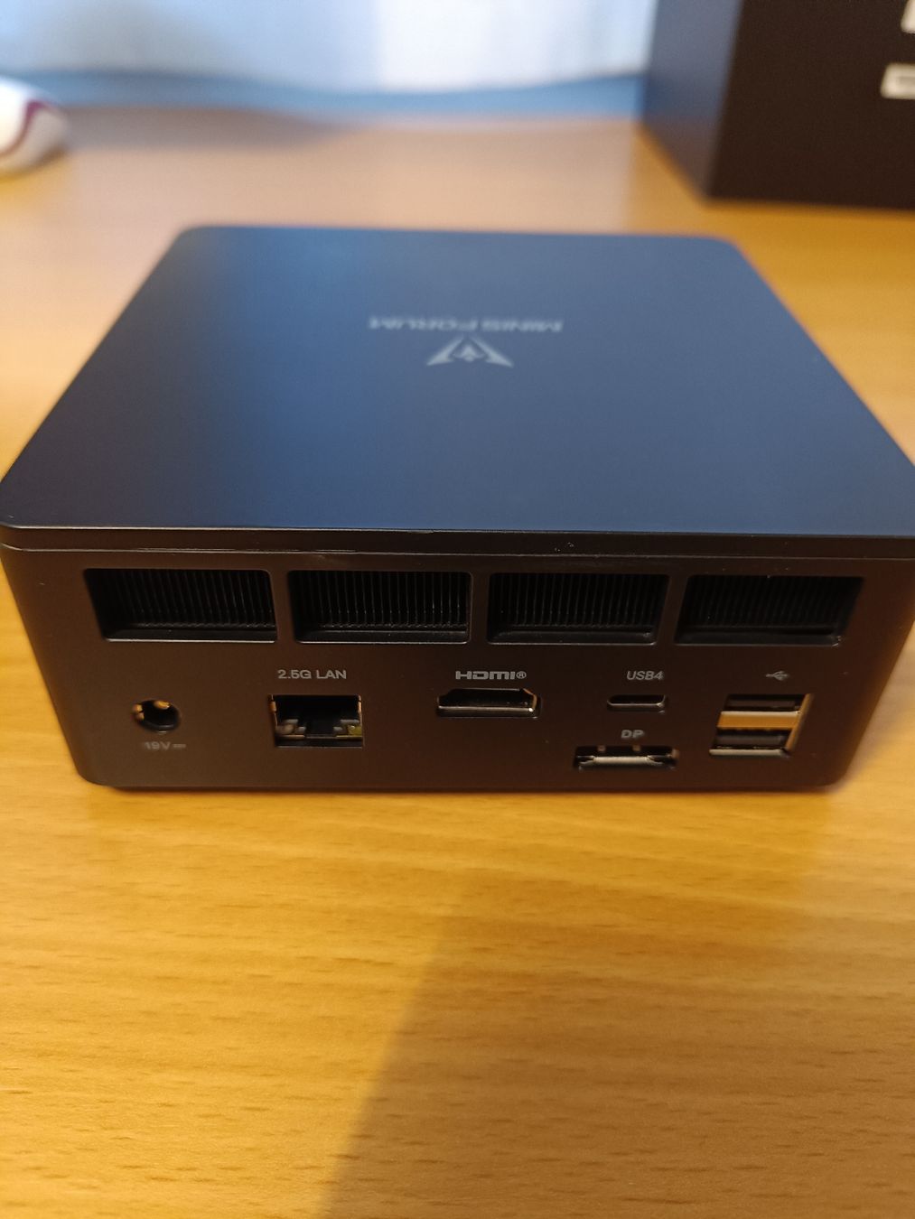 MinisForum UM690 Mini-PC Ryzen 9 6900HX, Radeon 680M, Win 11 (Neu ...