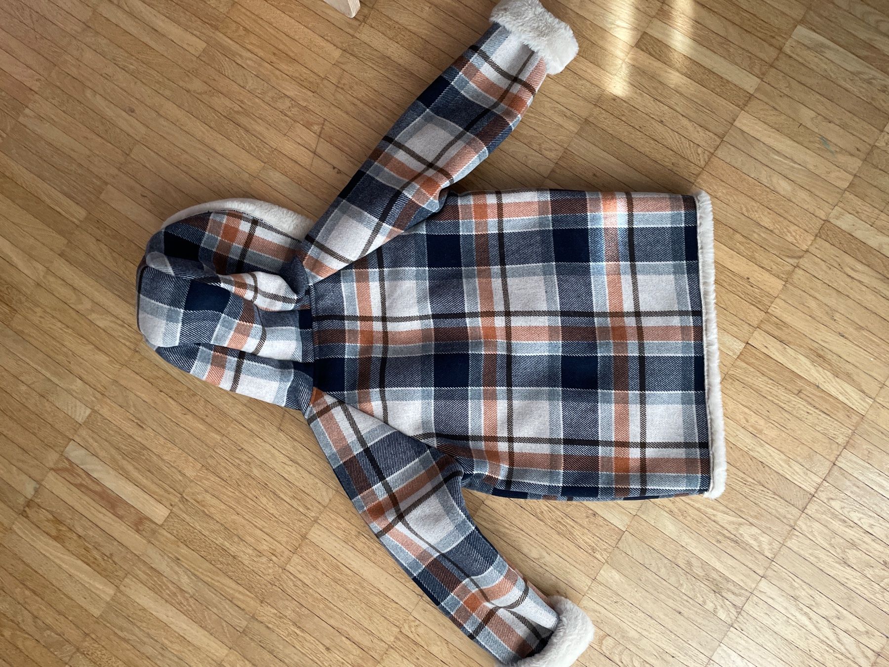 Mayoral Jacken & Mäntel: Winterjacke Mayoral, 4 Jahre, Kariert mit Teddyfutter – Gebraucht aus Brüttisellen von Setri 2