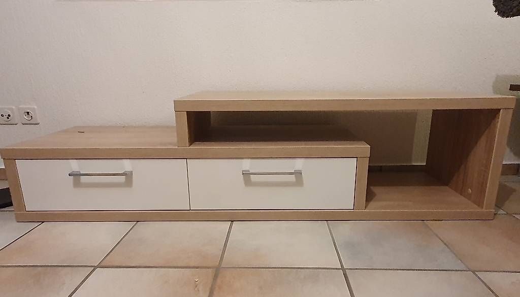 Mobili TV: Fernsehmöbel/Sideboard – Usato da Hägglingen venduto da mel_y9w5