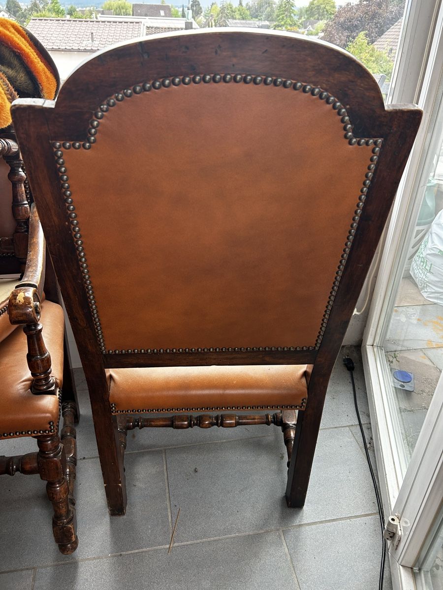 Chaises: Echtleder-Stühle – Klassischer Stil – D'occasion à Arbon par nathalie.18 3