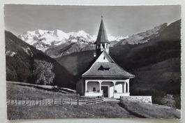 Kiental, Kapelle mit Blümlisalp