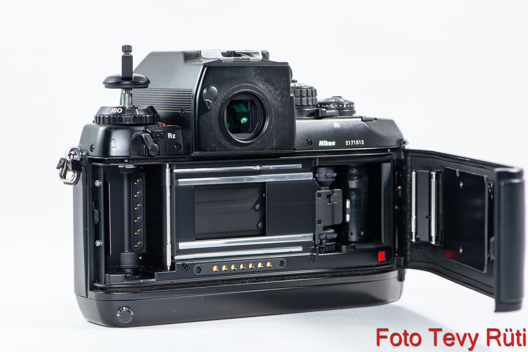 Nikon Kamera: Nikon F4 – Gebraucht aus Rüti ZH von FotoTevy 1