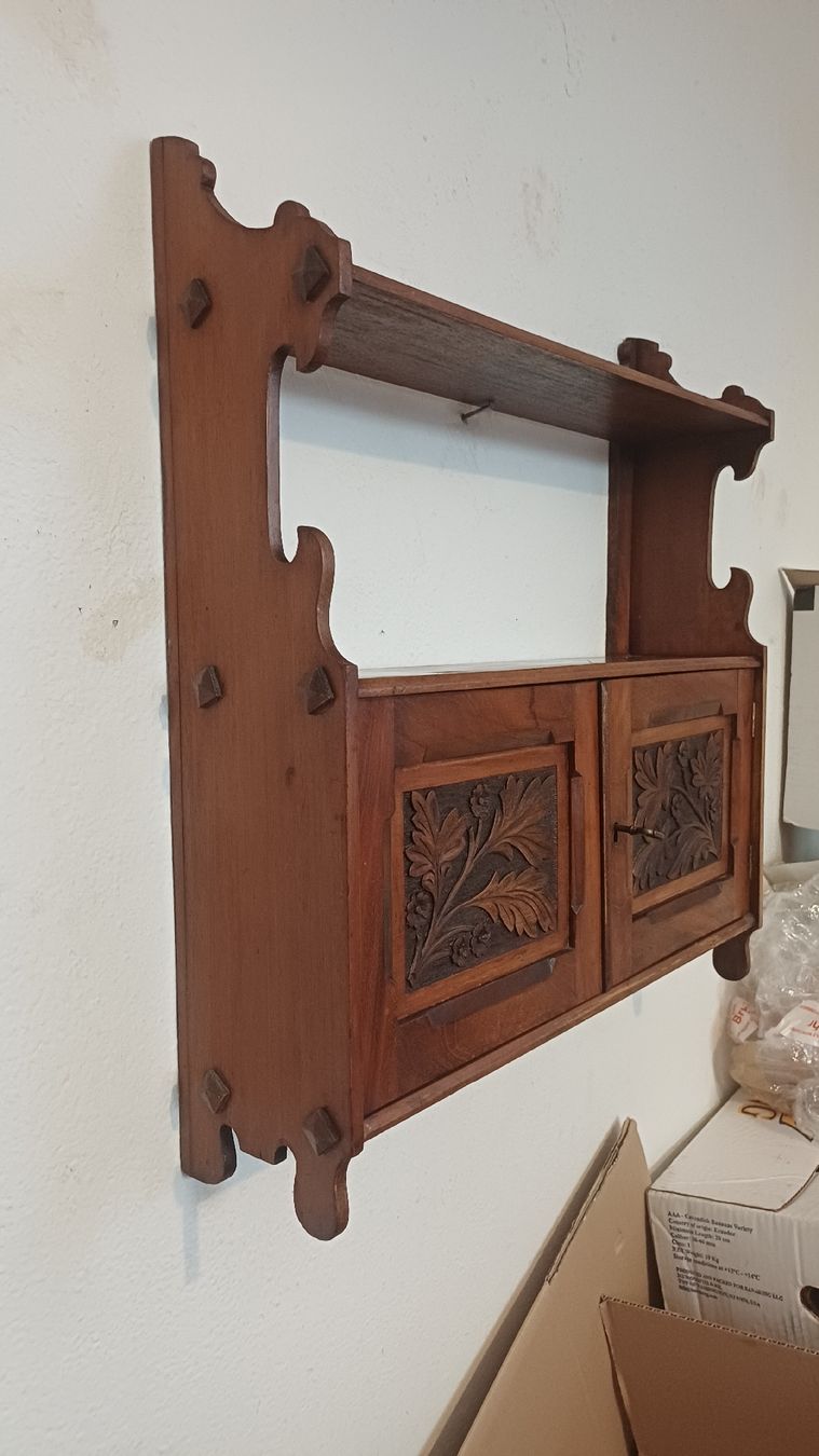 Scaffali: Jugendstil Wandschränkli  – Usato da Flawil venduto da Naphtali 3