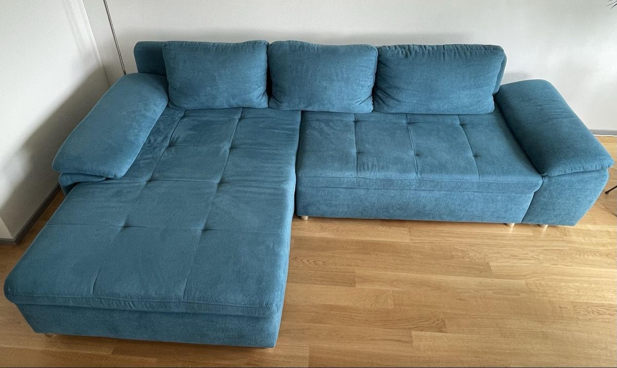 Divani: Gut erhaltenes türkisblaues Ecksofa aus Stoff – Nuovo (secondo la descrizione) da Zürich venduto da Rom196 1