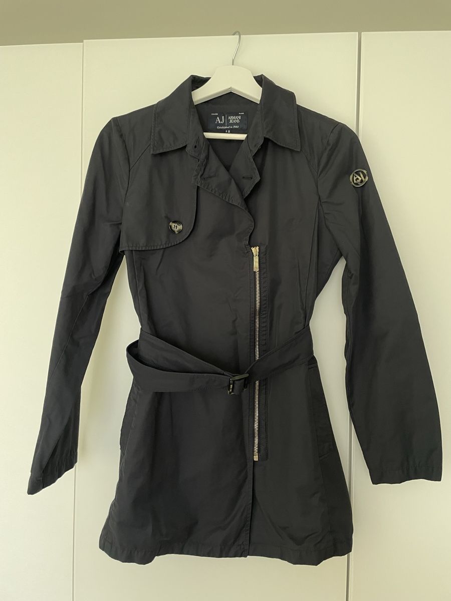 Armani Cappotti: ARMANI Jeans Damen Trenchcoat – Usato da Cham venduto da elvirabe